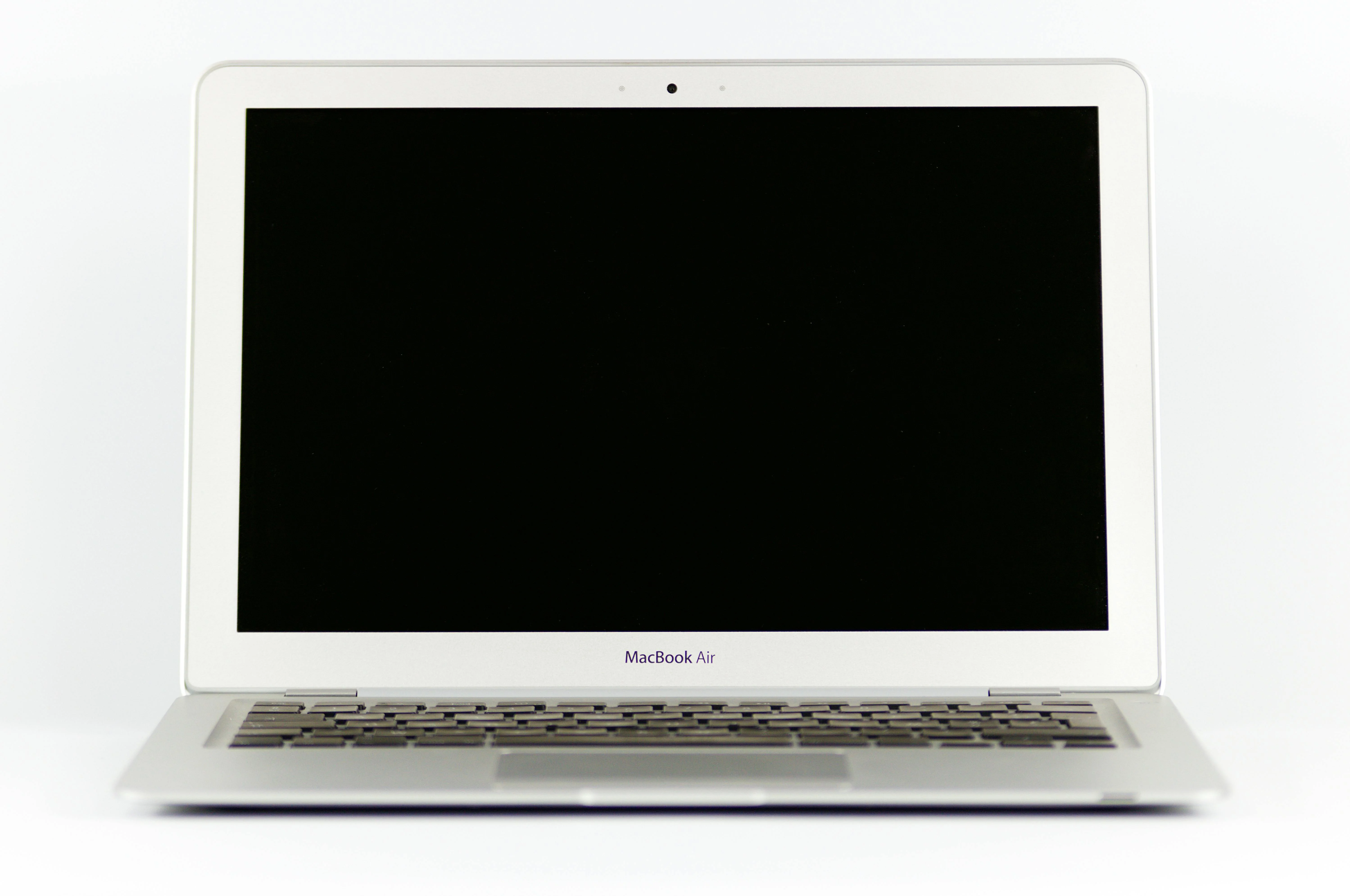 Need a lightweight laptop? This MacBook Air costs less than an iPad.